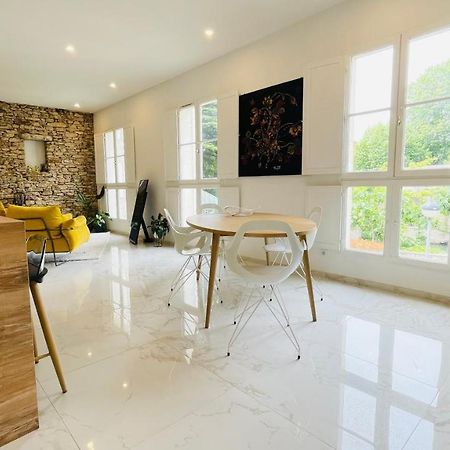 Sakina Appartement En Bord De Sorgue 퐁텐드보클루세 외부 사진